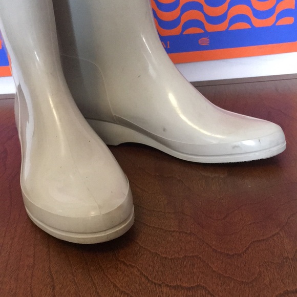 Brookline white rubber rain boots - Picture 6 of 8